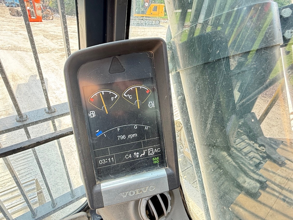 Used 2014 Volvo EC340DL For Sale