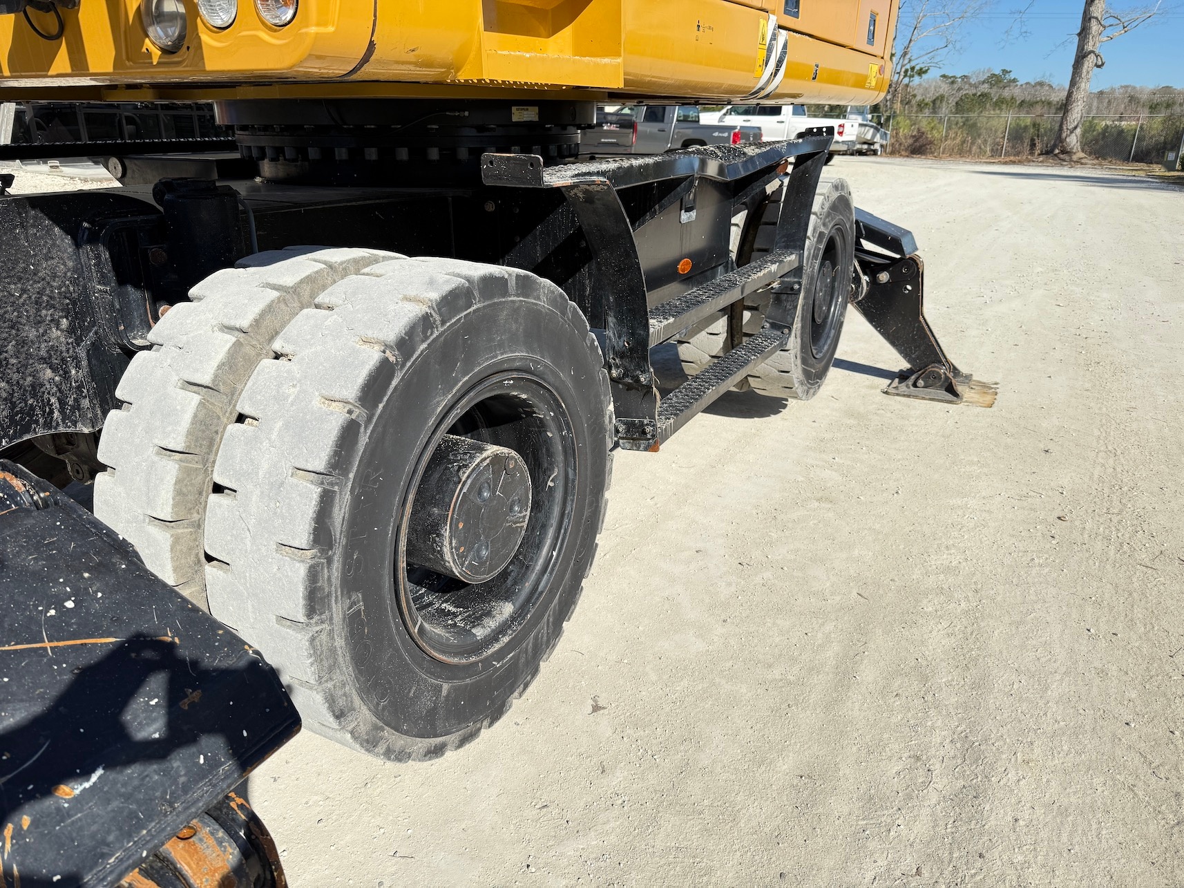 Used 2019 Caterpillar MH3022 For Sale