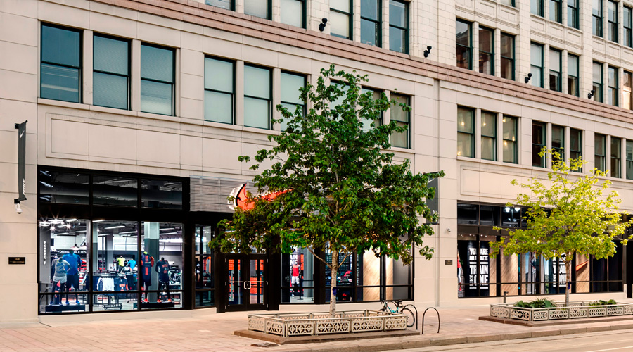 nike store on woodward