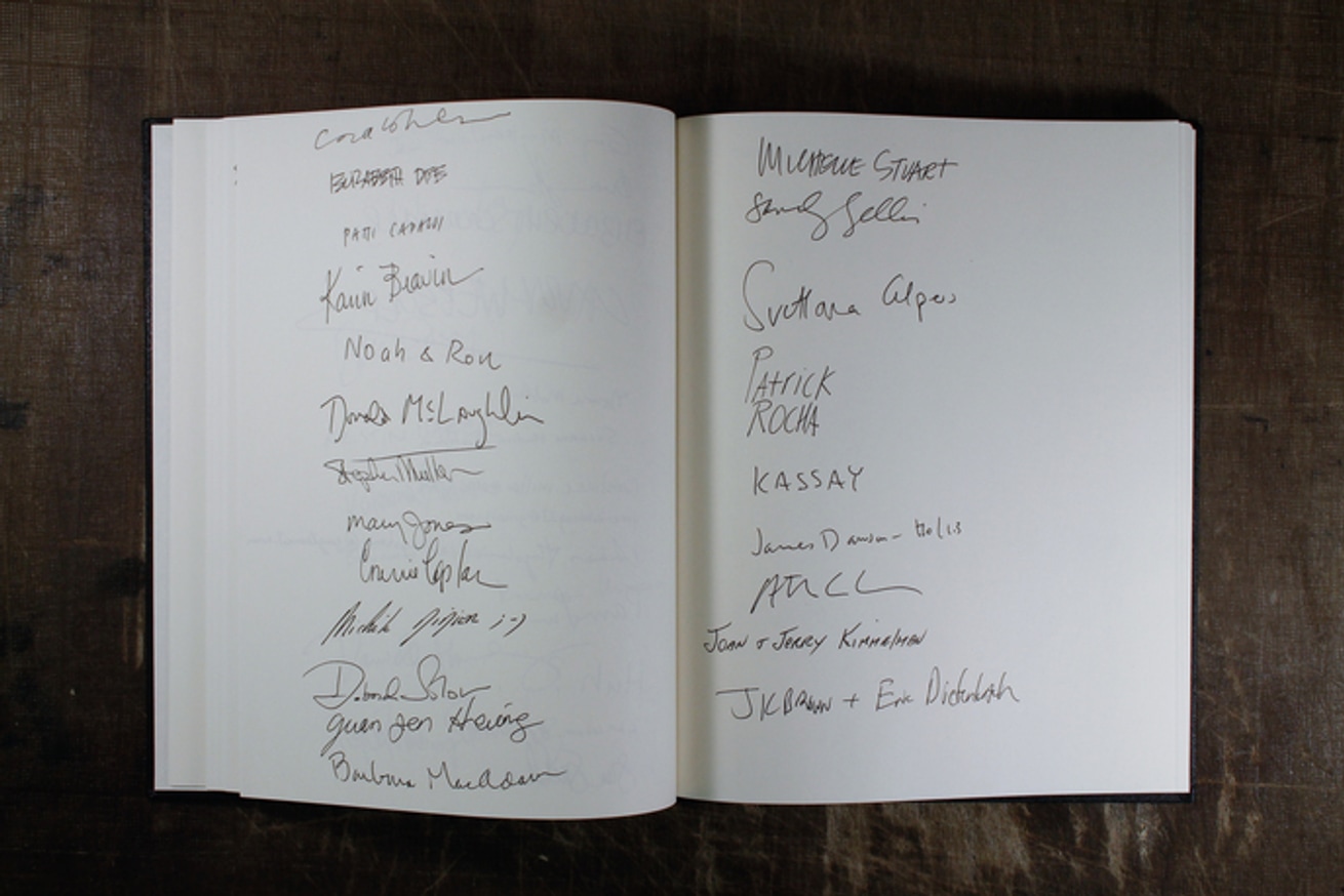 The Signing thumbnail 3