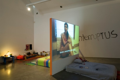 227_03 MirrorFeature.jpg