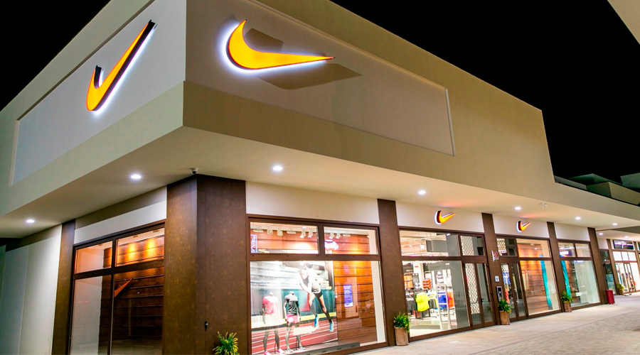 reggia outlet nike