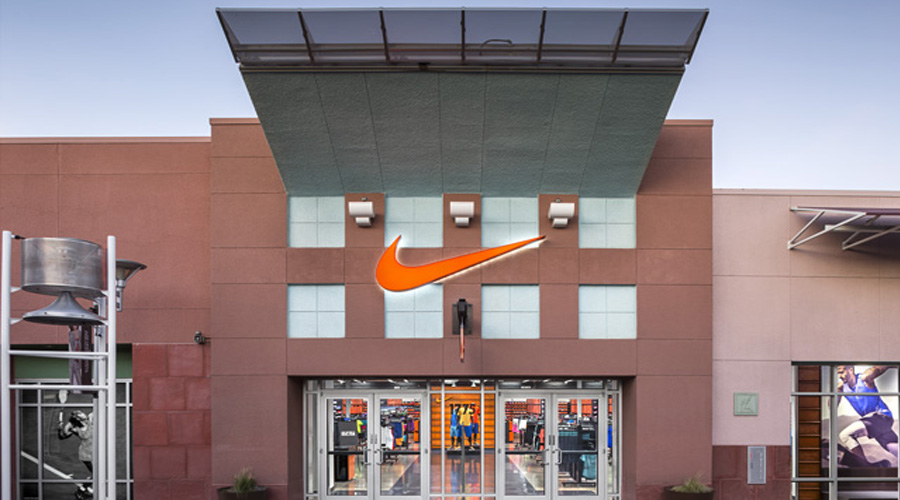 nike store in the outlet mall