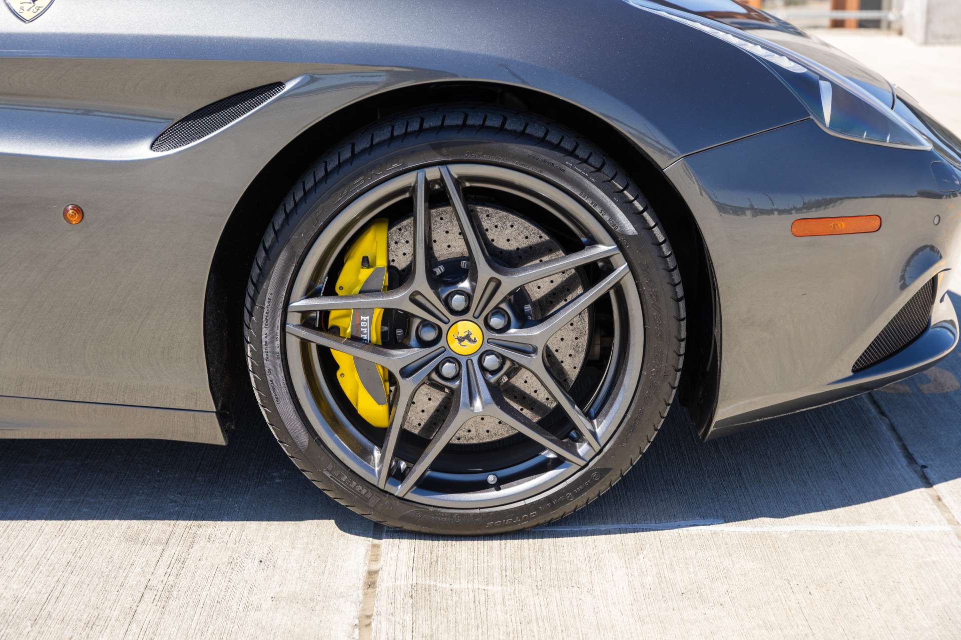 2015 Ferrari California T Base - Photo 29