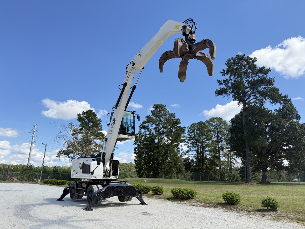 2020 Caterpillar MH3022