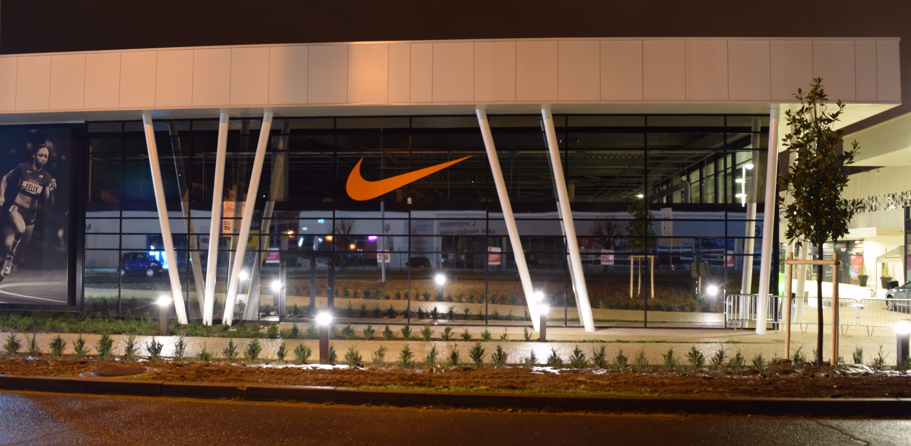 nike saint