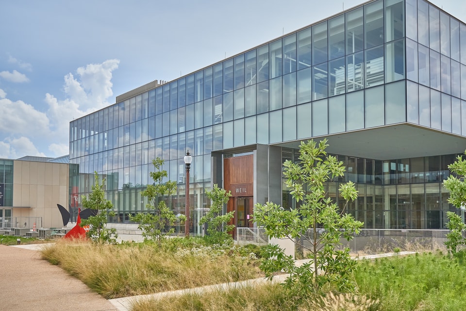An exterior view of Weil Hall in the Sam Fox School at WashU