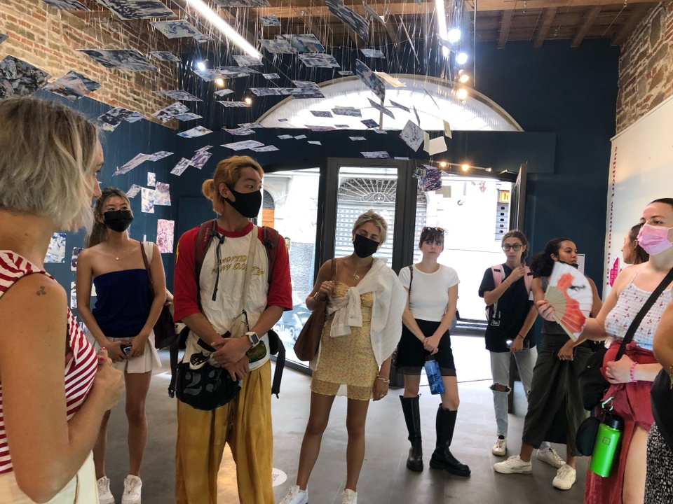 Fashion students on a field trip