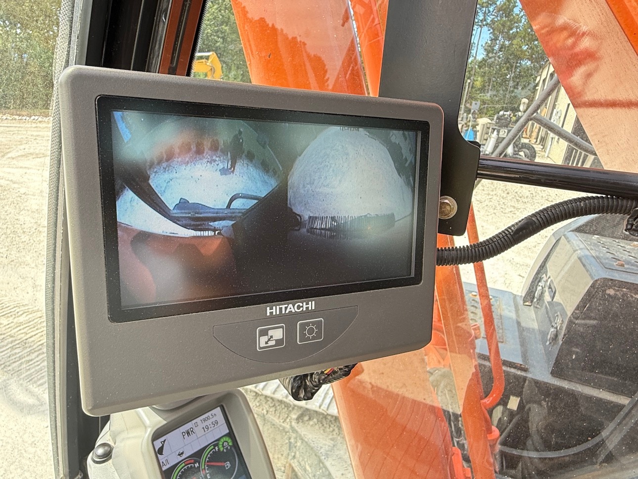 Used 2019 Hitachi ZX210LC-6 For Sale
