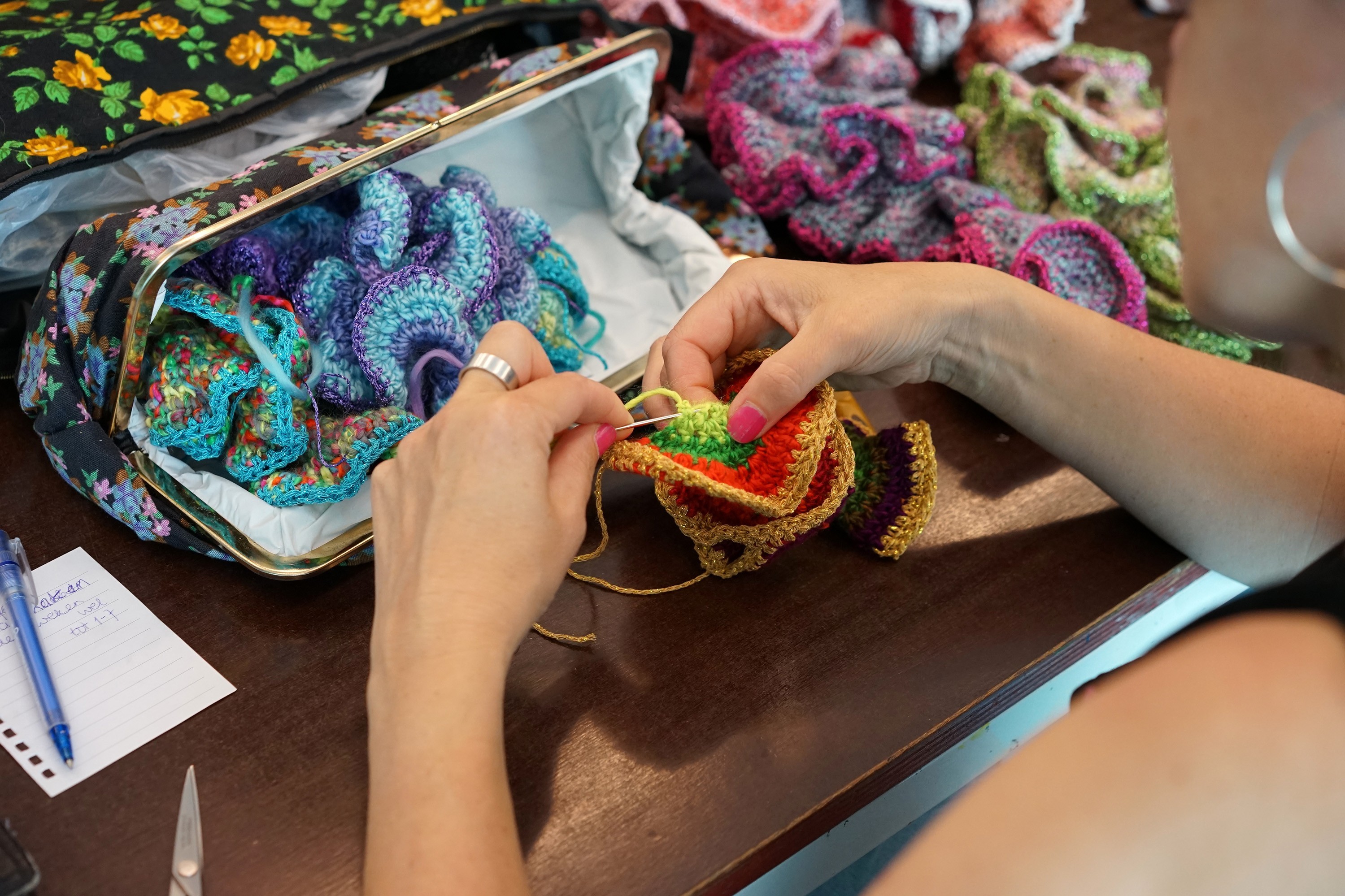 Calling All Crafters: Embark On A Craft Adventure Right At Your Fingertips!