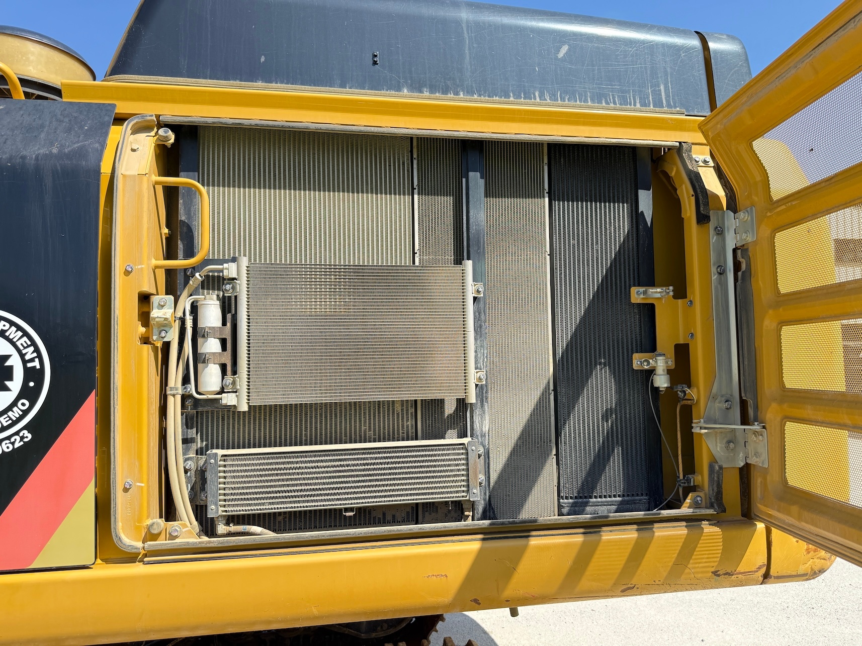 Used 2018 Caterpillar 349FL w Shear For Sale