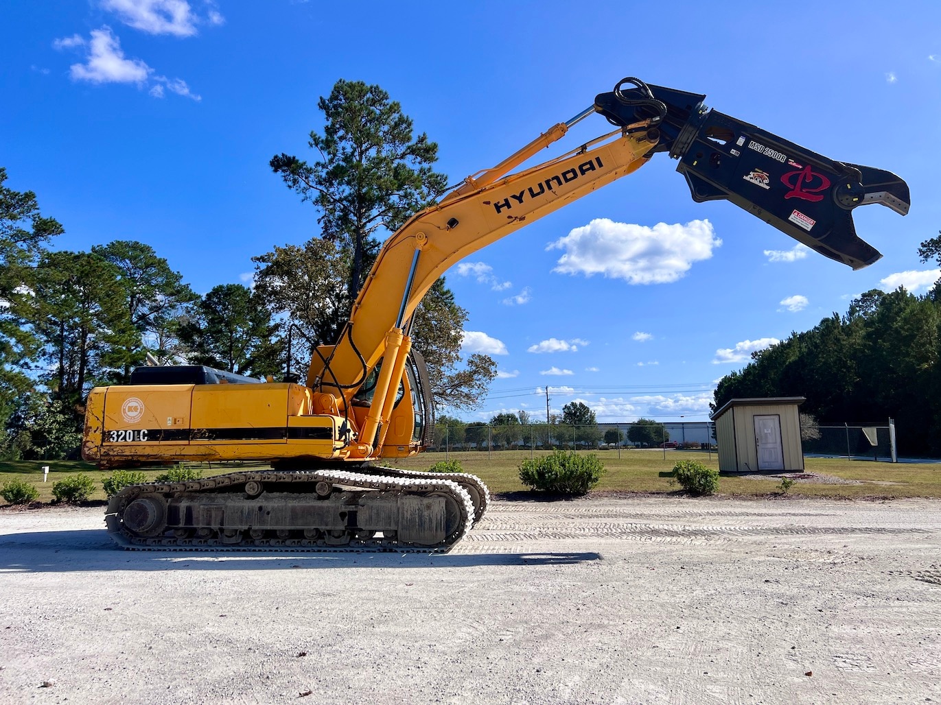 Used 2012 Hyundai 320LC-7A w/ Shear For Sale