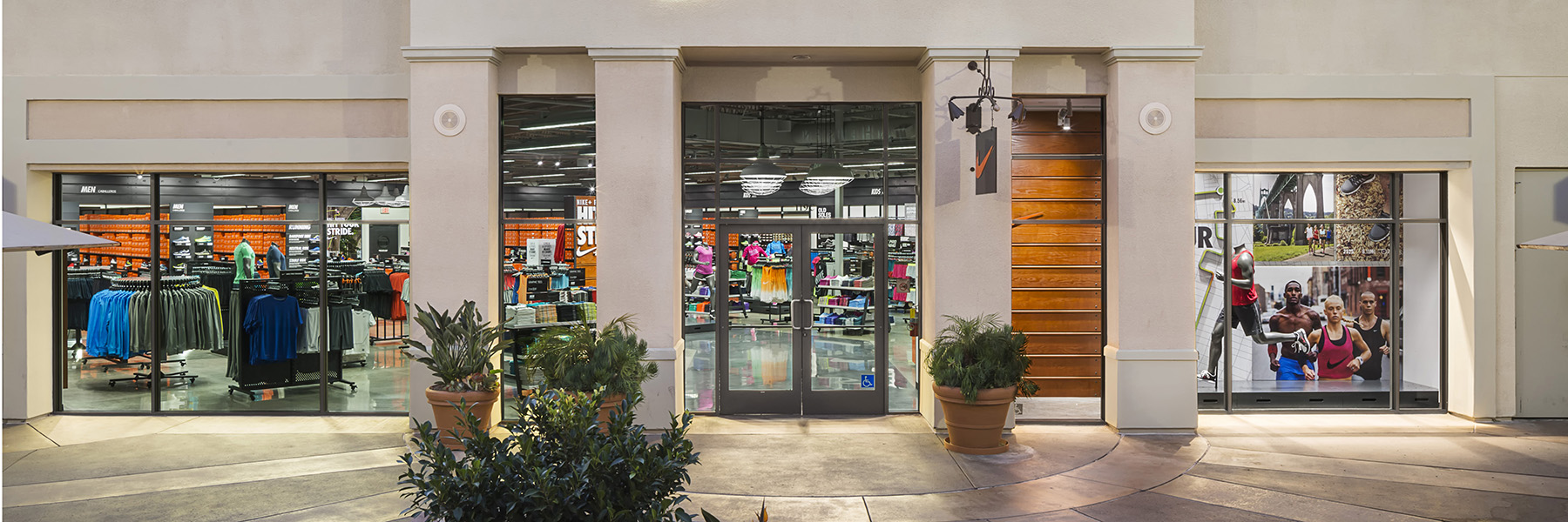 tiendas nike near me