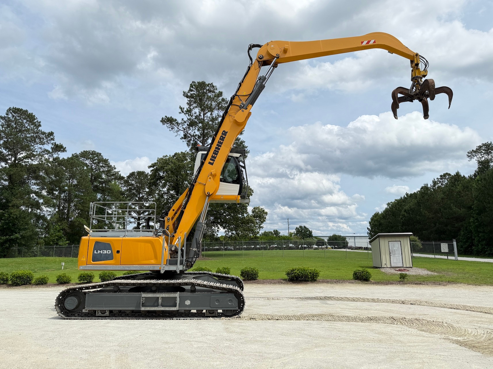 Used 2019 Liebherr LH30C For Sale
