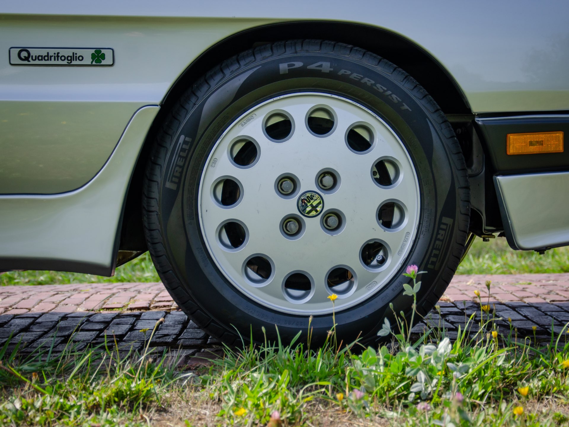 1990 Alfa Romeo Spider - Photo 25